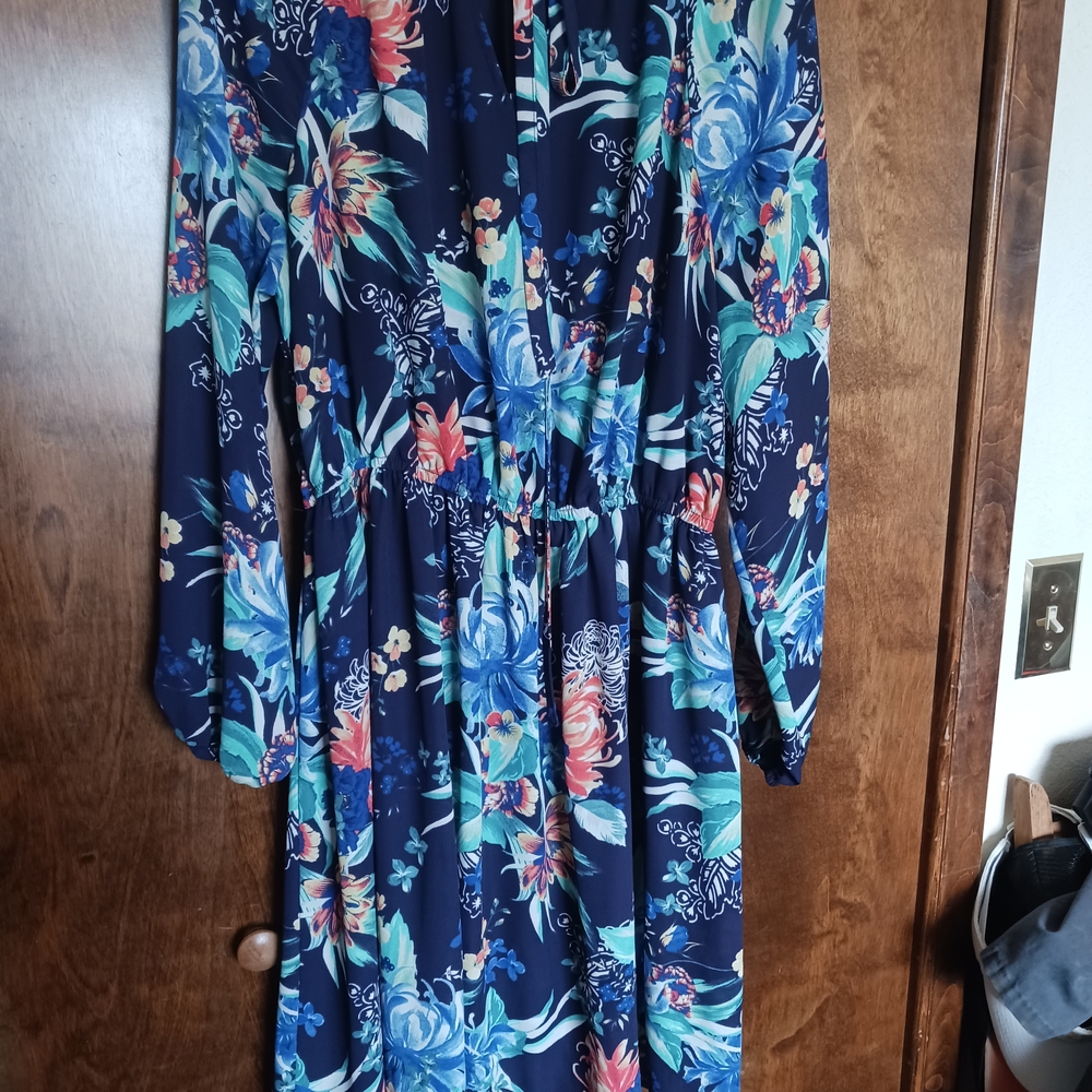 Ava & Viv Navy Floral Dress Last Call
